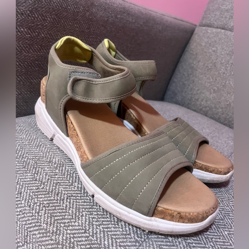 Dr. Scholl's Shoes Women's Hey Girl Sandals